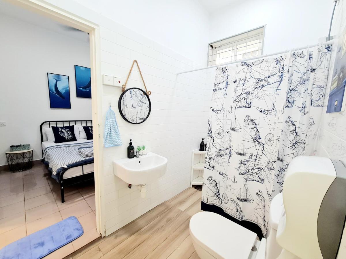 Holiday home 527 Beachhouse L 5 Bedroom With Swimming Pool - 3min Walk To The *