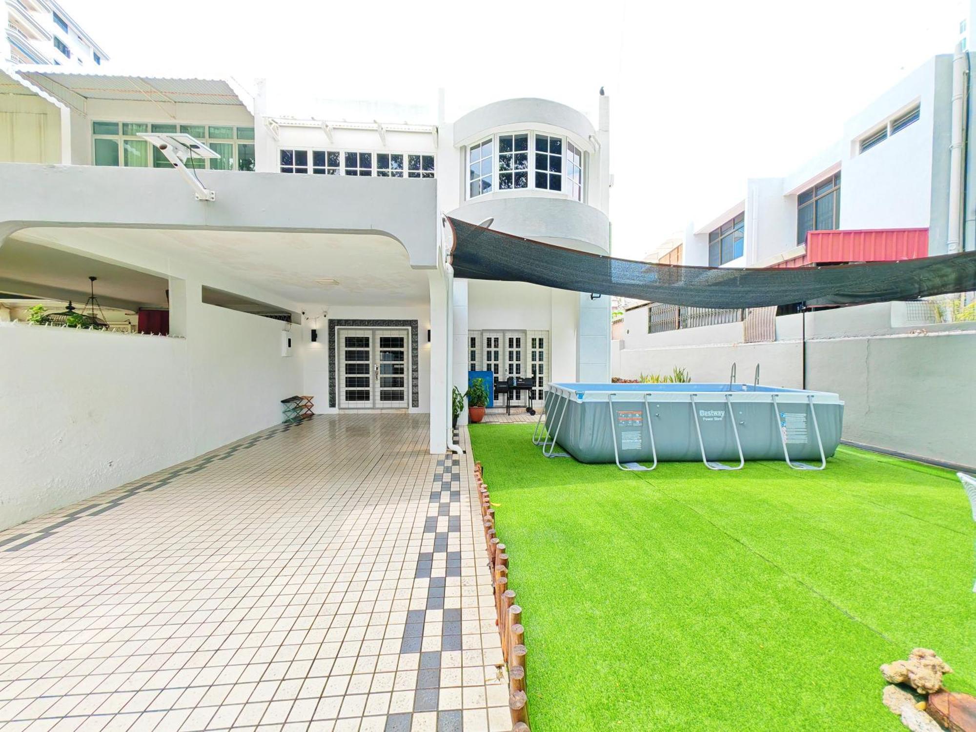 527 Beachhouse L 5 Bedroom With Swimming Pool - 3min Walk To The Holiday home Tanjung Bungah (Penang)